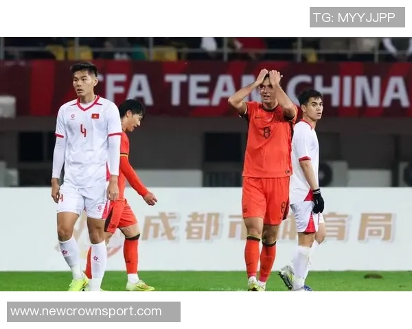 U22国足角球失利遭反击无奈战术犯规主裁判未出示黄牌解析